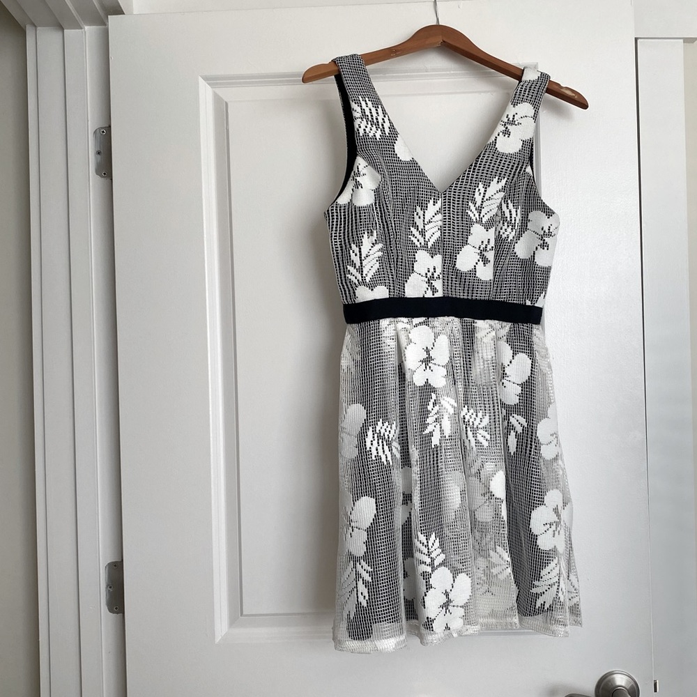 NWOT black and white mini dress - size small